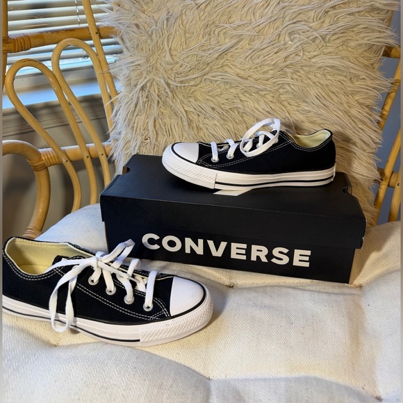 Converse Shoes - Converse Chuck Taylor All Star Low Top Black White Womens 6 Mens 4 M9166C NIB
